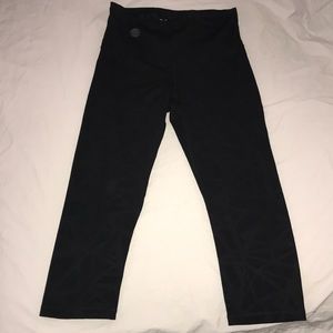 Old Navy work out capri pants